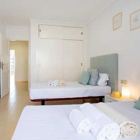 Semesterbostad Incredible Fuente, Ocean View, Heated Pool! Costa Adeje (Tenerife)