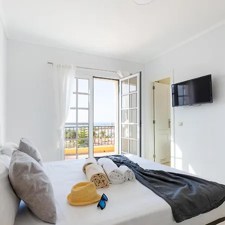 Incredible Fuente, Ocean View, Heated Pool!