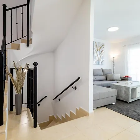 Incredible Fuente, Ocean View, Heated Pool! אדחה