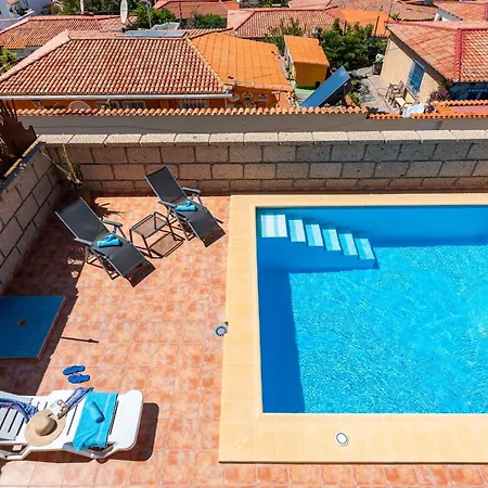 Incredible Fuente, Ocean View, Heated Pool! Holiday home